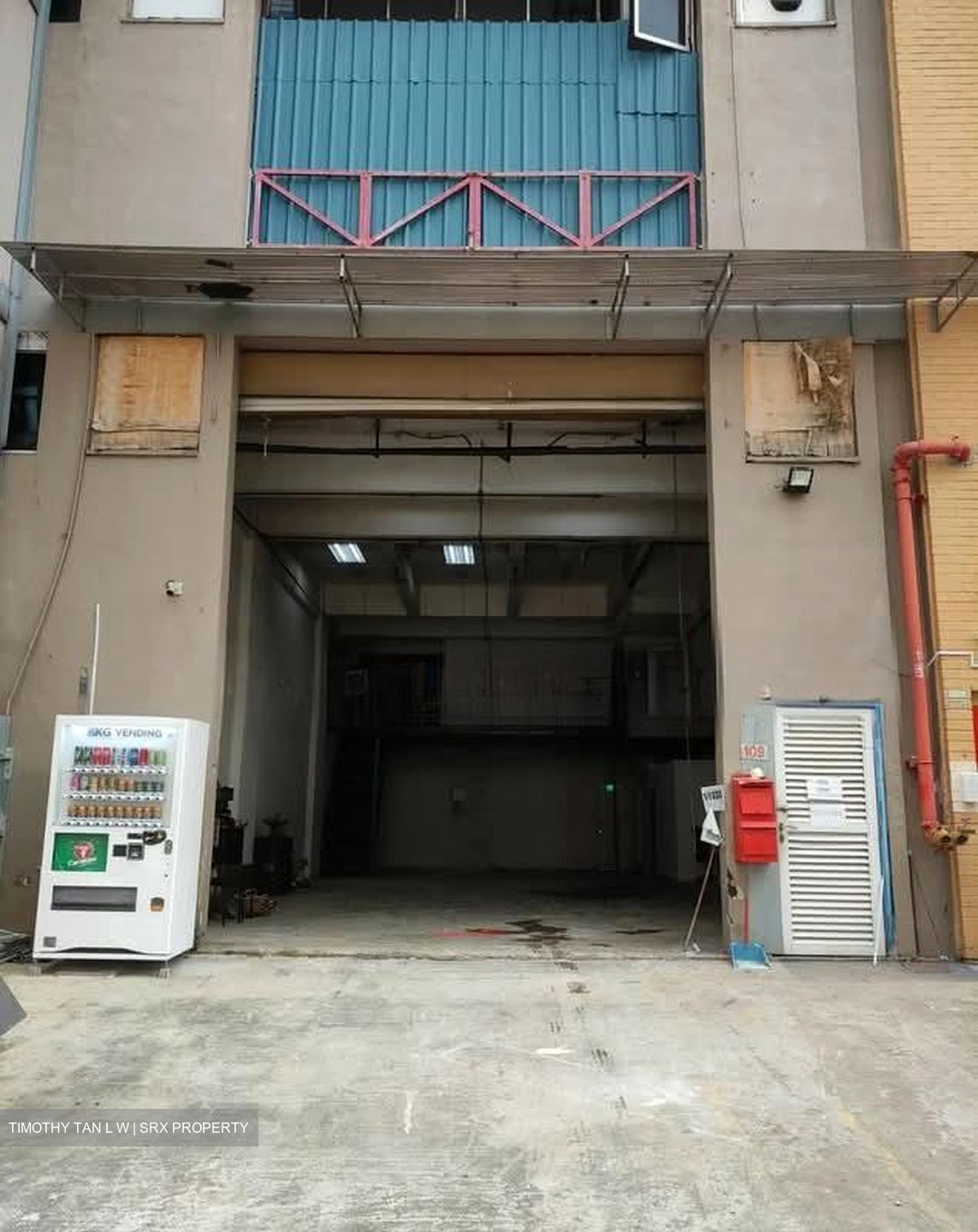 Civic Terrace Warehouse (D14), Factory #597566381